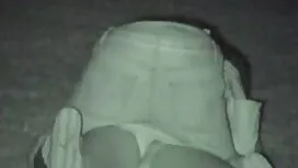 Lijepi par bacio je  ...