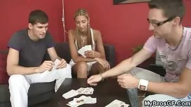 Zreli muškarac mazi  ...